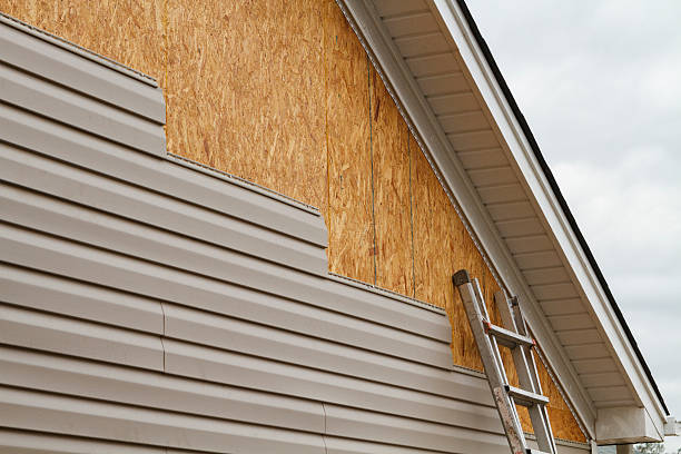Professional Siding Installation technician working in Westfield, NJ